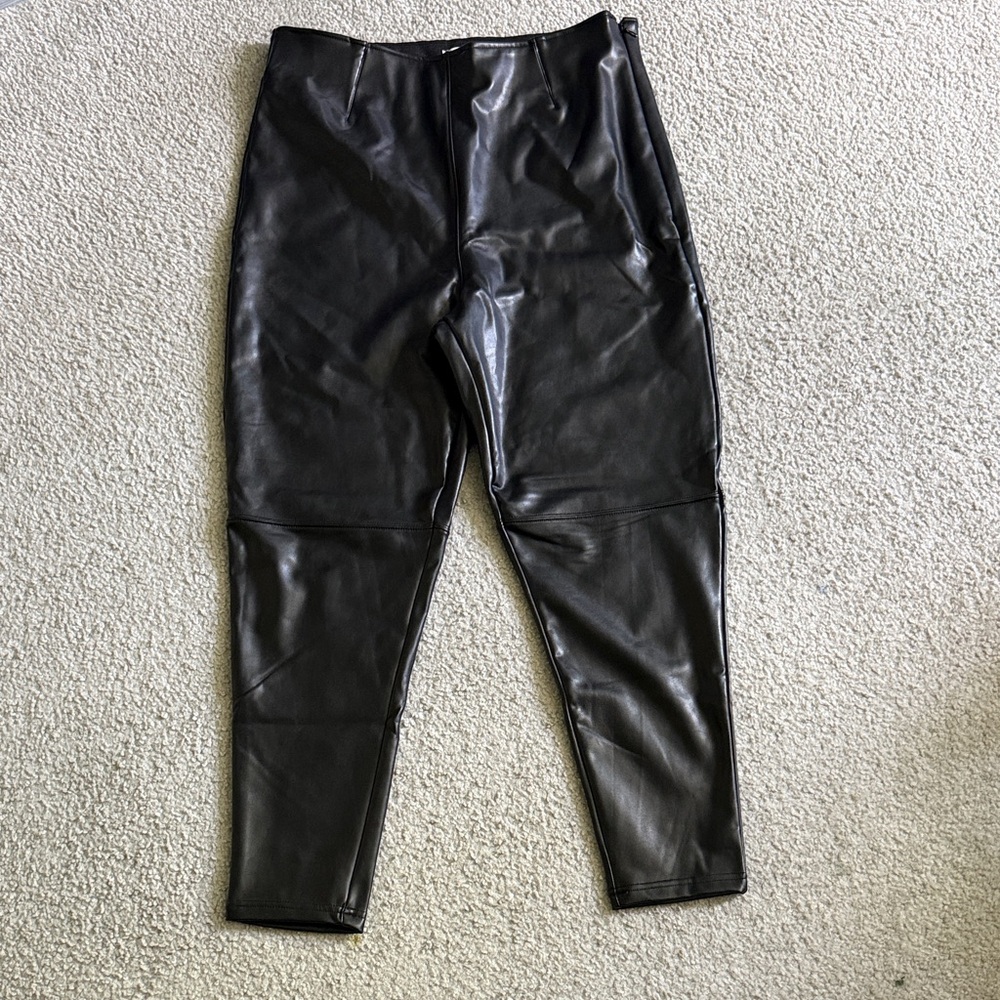 Abercrombie & Fitch Faux Vegan Leather Pants | Sz XL